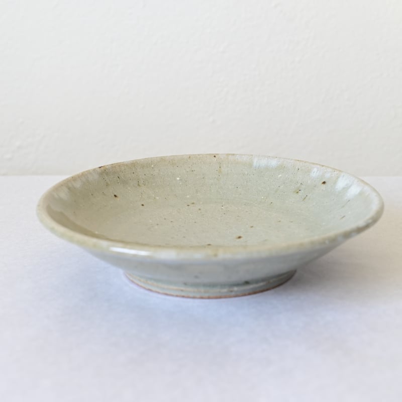 沖縄 やちむん金城陶器深皿 Amazon.co.jp: 沖縄 やちむん 金城秀義 8.5寸皿 魚紋文様 額皿