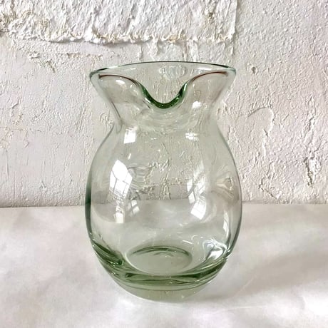 【沖縄の琉球ガラス】　白鴉再生硝子器製作所　水差し