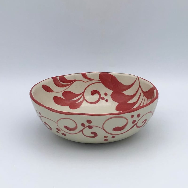 沖縄の陶器・やちむん】 眞正陶房 シリアルボウル 唐草 赤 | 沖縄の