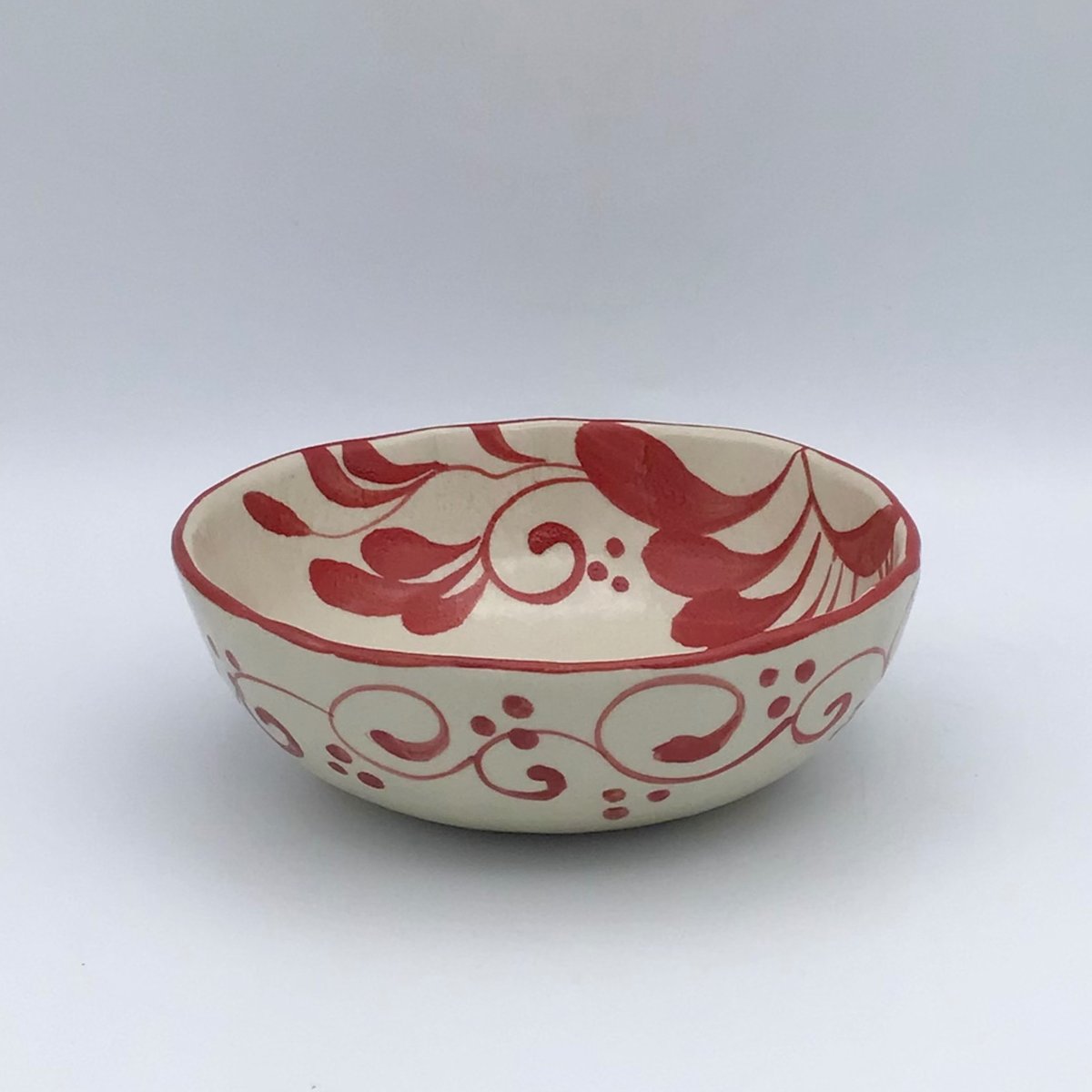 沖縄の陶器・やちむん】 眞正陶房 シリアルボウル 唐草 赤 | 沖縄の