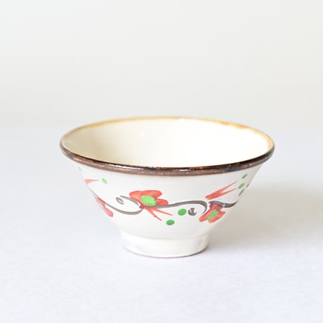 【沖縄の器・やちむん・壺屋焼】　國場陶芸　赤絵3.5寸マカイ b