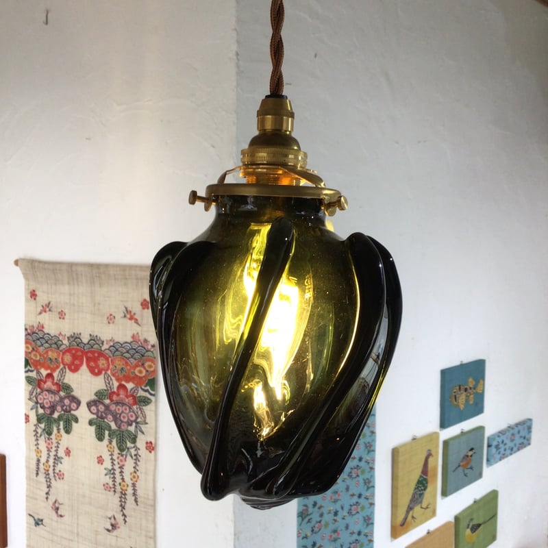 稲嶺盛吉作琉球ガラスのペンダントライト