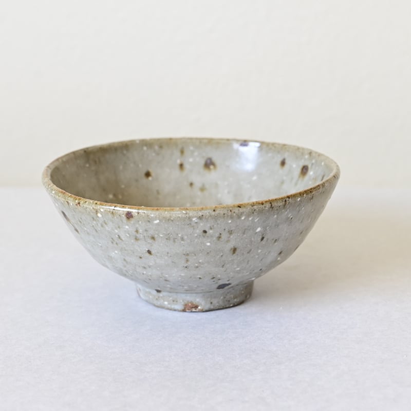 沖縄の陶器・やちむん】 金城宙矛 灰釉飯碗 | 沖縄のうつわ、やちむん