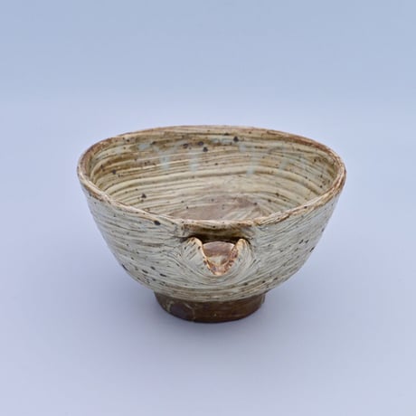 【沖縄の陶器・やちむん】　金城宙矛　粉引片口 刷毛目