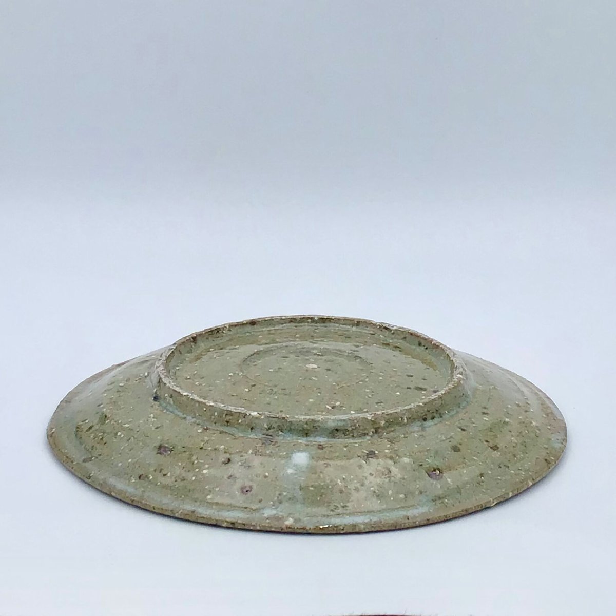 沖縄の陶器・やちむん】 金城宙矛 7寸灰釉皿 | 沖縄のうつわ 沖縄の陶器・やちむん】 金城宙矛 7寸灰釉皿 | 沖縄のうつわ
