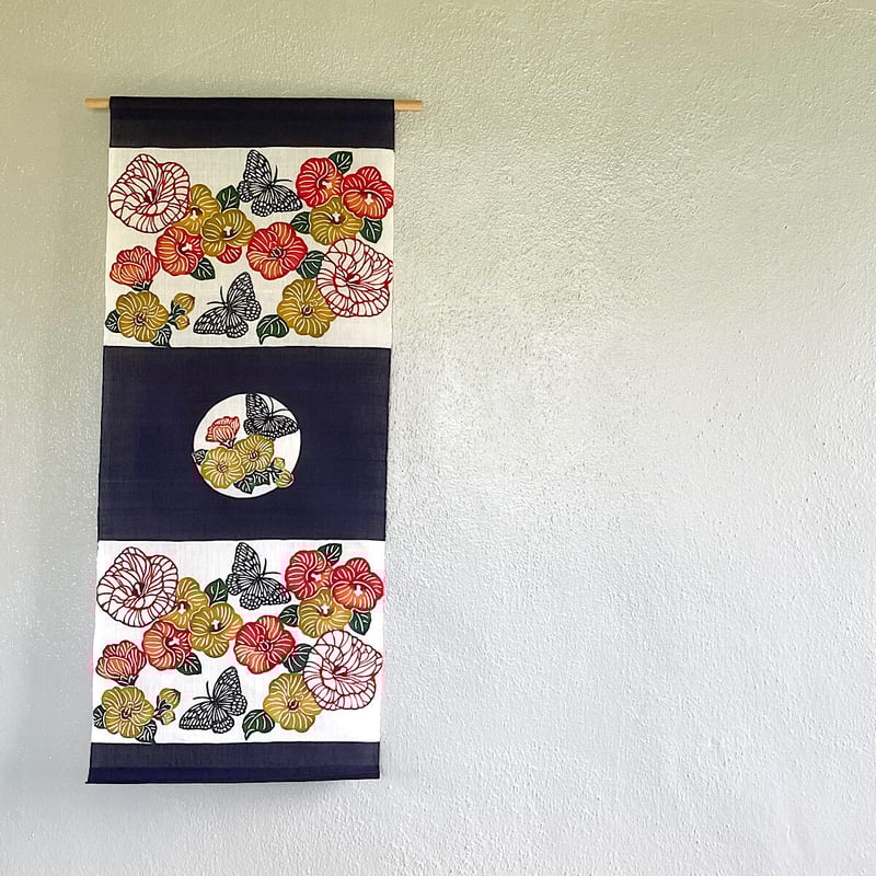 沖縄の手染め紅型】 紅型デザイン工房ten天 タペストリー ゆうな