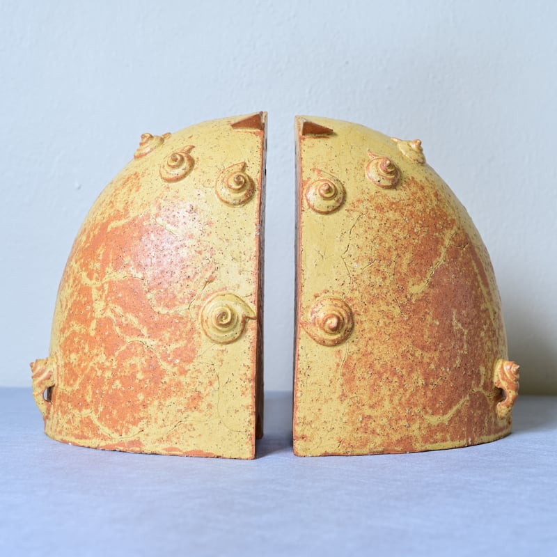 沖縄の陶器・やちむん】 陶factory509 シーサーブックスタンド 大