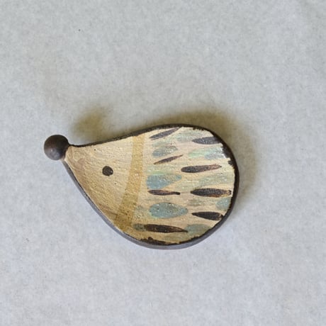 【沖縄の陶器・やちむん】　土の種　ハリネズミ　小皿