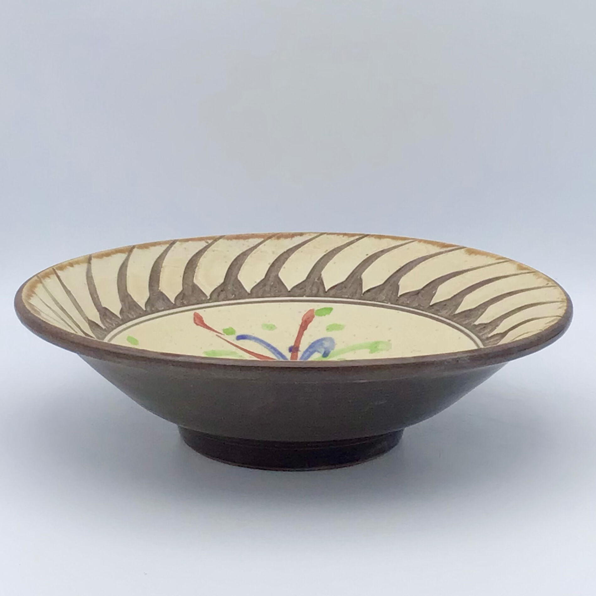 NO680 やちむん　壺屋　赤絵　どんぶり　仁王窯　[仁] 沖縄の器・やちむん・壺屋焼】 國場陶芸 赤絵 7寸皿 H | 沖縄のうつわ