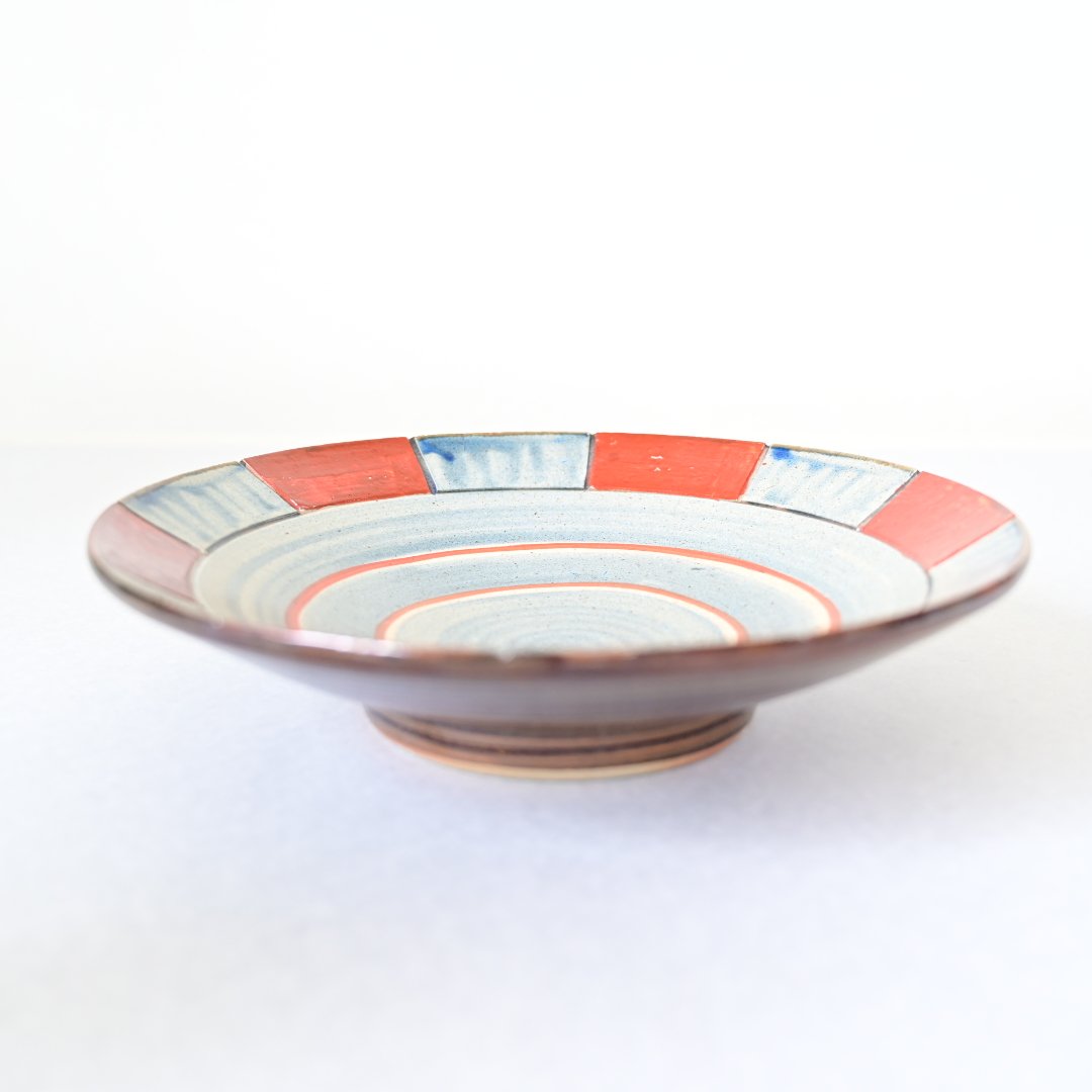 陶器　大きな赤絵の皿 赤絵花舞リム大皿 - 【おとなの和食器屋 さんすい通販本店】