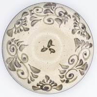 【沖縄の器・やちむん・壺屋焼】　國場陶芸　唐草　8寸皿