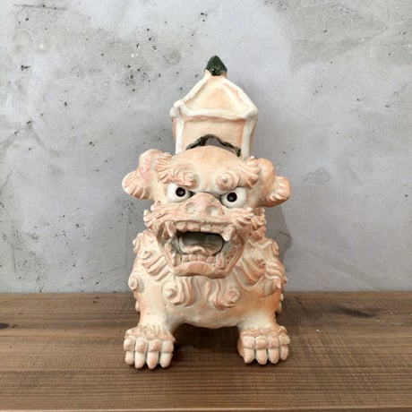 【沖縄の陶器・やちむん】　シーサー陶房大海　家付きシーサー