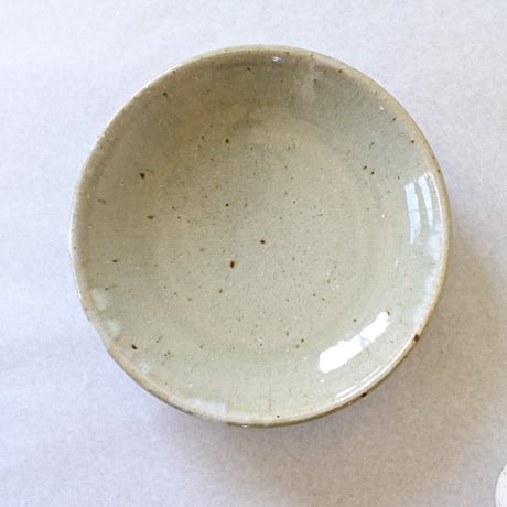 【沖縄の陶器・やちむん】　金城宙矛　灰釉皿