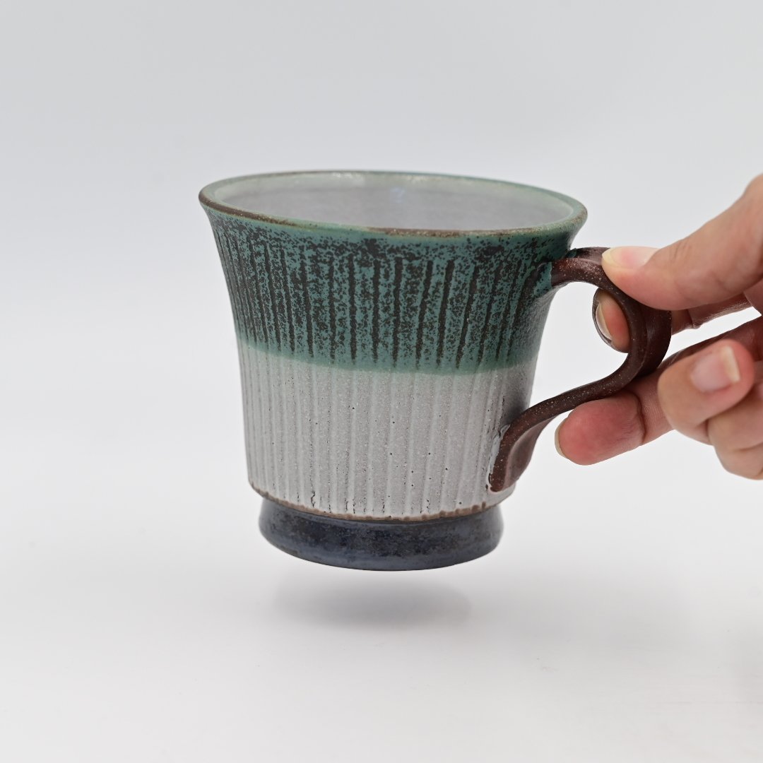 やちむん 小泊良 マグカップ 沖縄 焼物 フックカップ コーヒー やちむん 小泊良 マグカップ 沖縄 焼物 フックカップ コーヒー