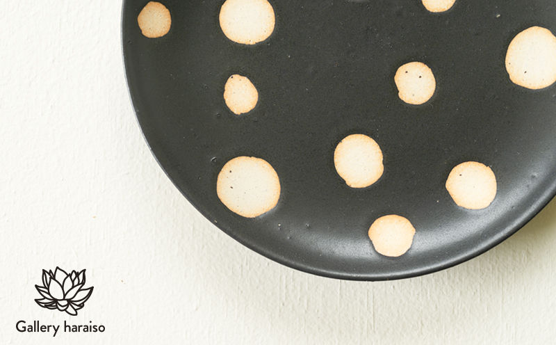 沖縄の陶器・やちむん】 陶factory509 モノクロ皿 ドット | 沖縄の