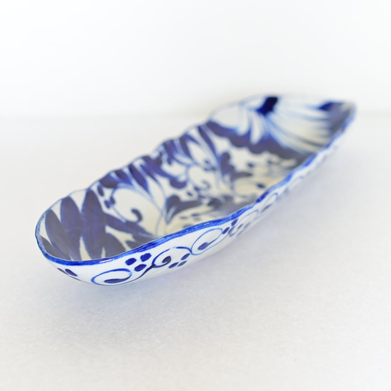 【非売品　美品】　沖縄の陶器 沖縄の陶器・やちむん】 眞正陶房 舟形皿 唐草 コバルト | 沖縄の