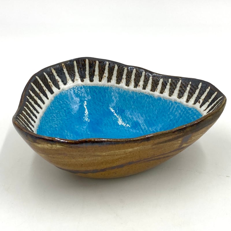 沖縄の陶器・やちむん】 眞正陶房 さんかくボウル マカロン ターコイズ