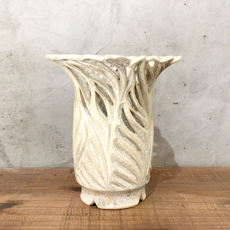 沖縄の陶器・やちむん】 新里竜子 南端ポタリー 花器C | 沖縄のうつわ