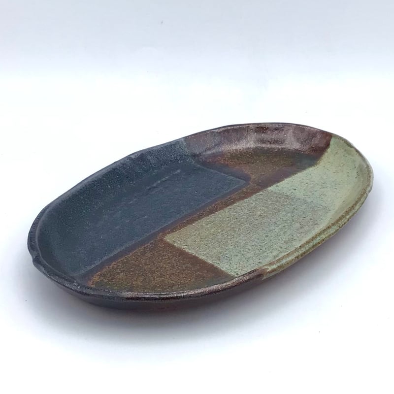 沖縄の陶器・やちむん】 西表焼青烽窯 タタラ楕円皿 | 沖縄のうつわ