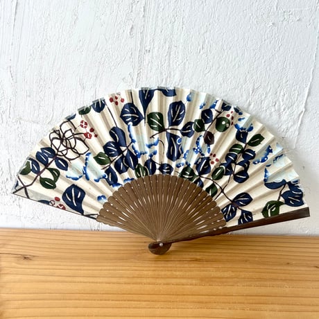 CATEGORY 扇子/ fan | 沖縄のうつわ、やちむん、琉球ガラスの