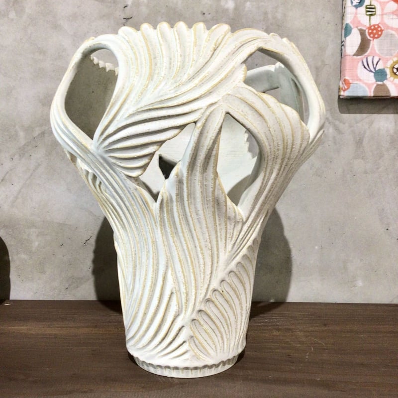 波模様 龍彫刻 陶器花瓶　琉球　骨董　やちむん　龍 波模様 龍彫刻 陶器花瓶琉球骨董やちむん龍