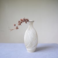 【沖縄の陶器・やちむん】しのぎ花器　新里竜子