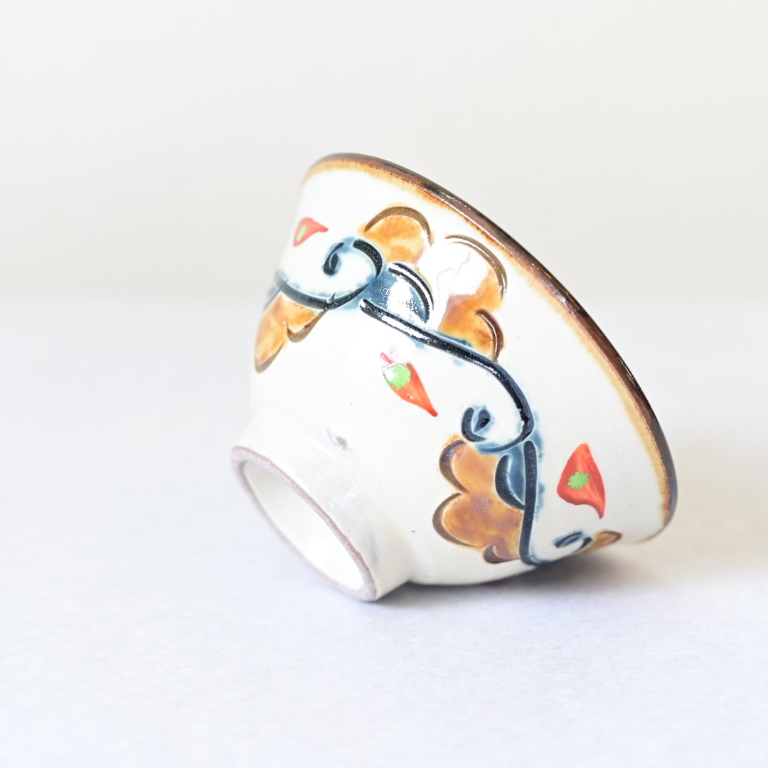 沖縄の器・やちむん・壺屋焼】 國場陶芸 赤絵3.5寸マカイ e | 沖縄の