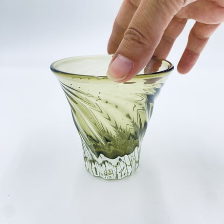 【沖縄の琉球ガラス】　白鴉再生硝子器製作所　レデューサーグラス　グリーン