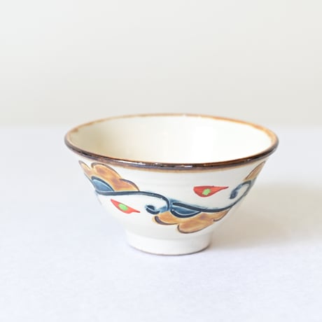 【沖縄の器・やちむん・壺屋焼】　國場陶芸　赤絵3.5寸マカイ　e