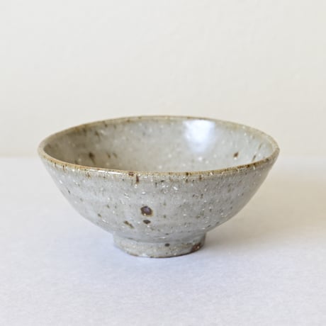 【沖縄の陶器・やちむん】　金城宙矛　灰釉飯碗