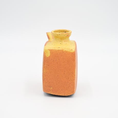 【沖縄の陶器・やちむん】　陶factory509　ツイデツガレテ角瓶　黄
