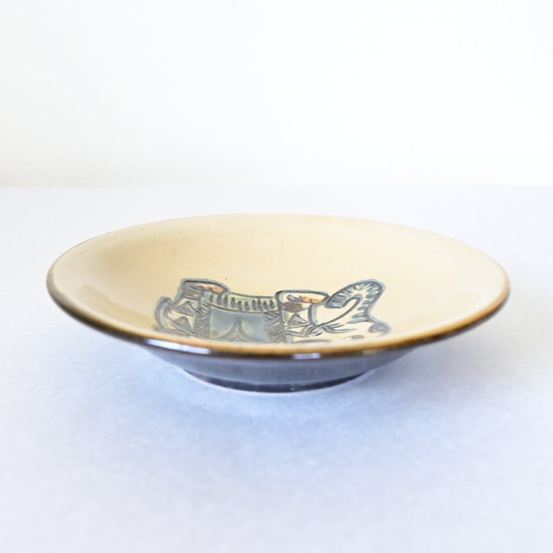 エジプト紋6寸皿 a | 沖縄のうつわ、やちむん、琉球ガラスの通販