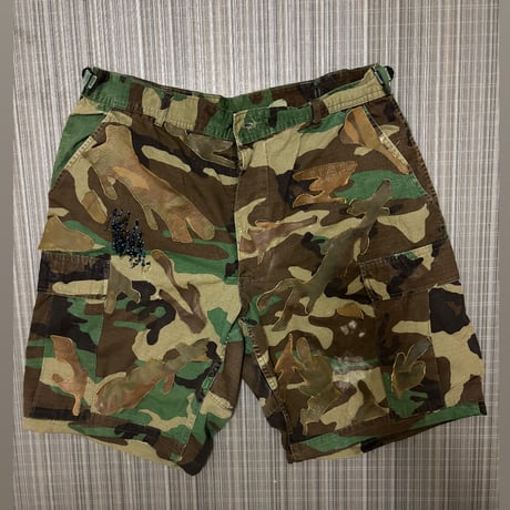 ®️camo shorts