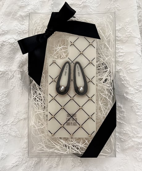 ballet shoes iPhone case (BLACK)