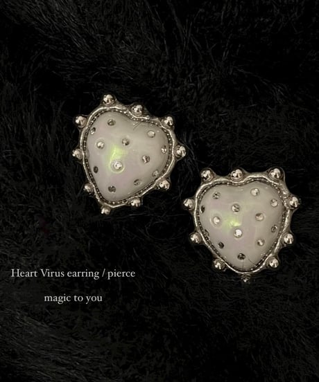 Heart Virus earring / pierce