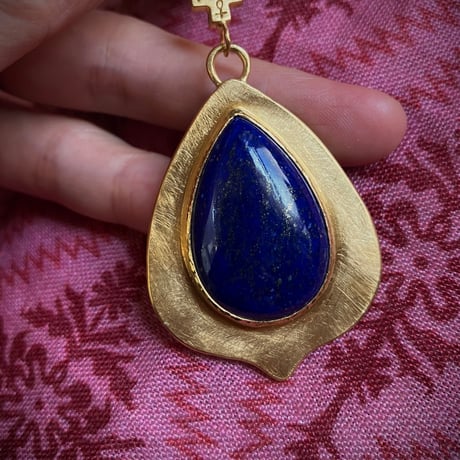 Charm LACRIMA CROCE  Lapis lazuli