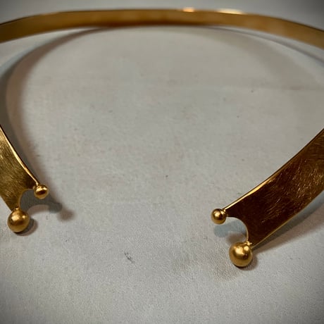 ATHENA  Metal choker