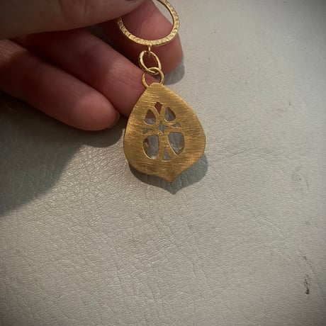 Charm  LACRIMA CROCE -Crystal quartz