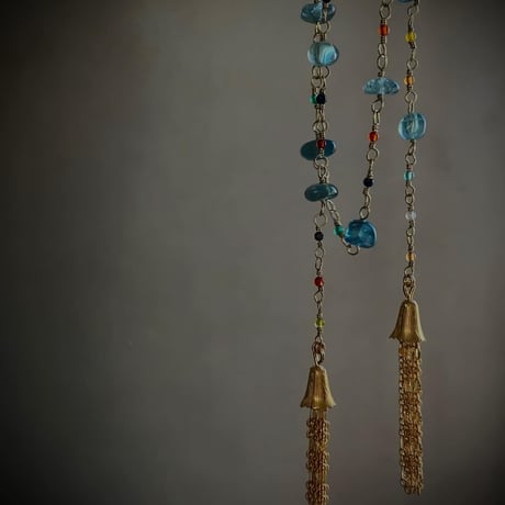 Shank chain lariat  - Apatite & multicolor agate