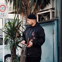 VINYL JUNKIE - Rhythm Of Resistance &mo Hooded Coach Jacket / BLACK