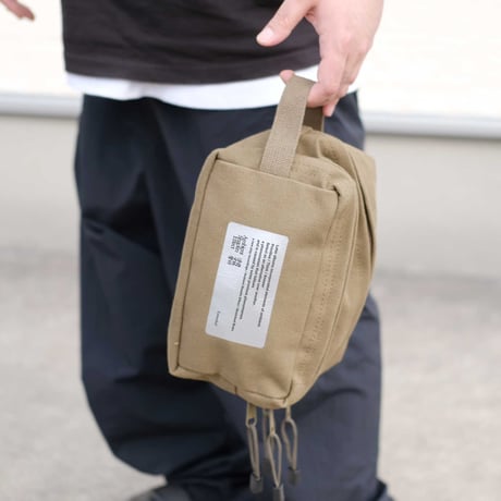 EXTENDED TRAVEL POUCH