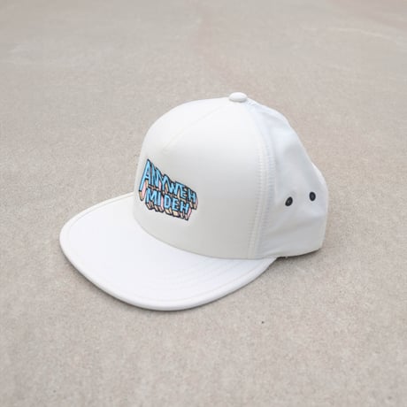 DIG UP ANYWEH MI DEH CAP /  White