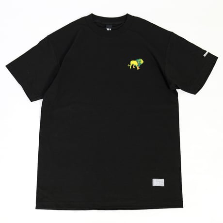 VINYL JUNKIE -  HUMBLE LION Tee - BLACK