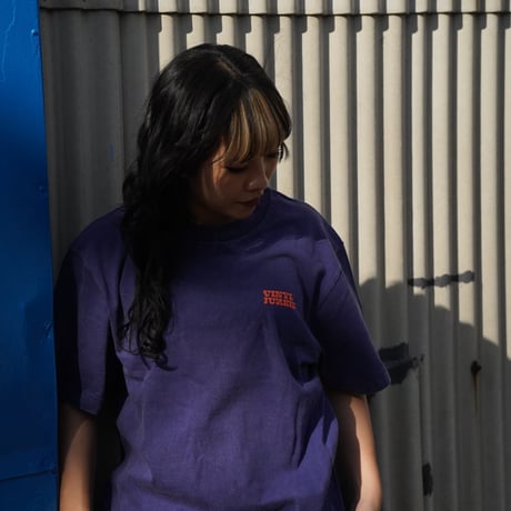 VINYL JUNKIE LOGO Tee / Fade Purple