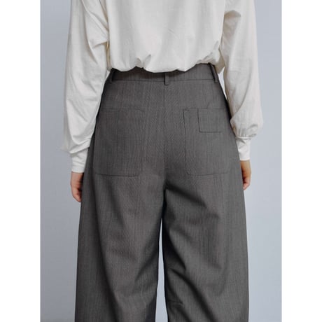 - AUTHENTIC series - accent oval tuck pants_an0055