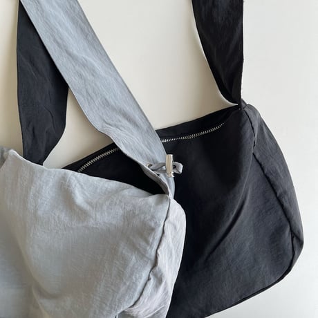 《予約販売》half moon bag/2colors_na0577