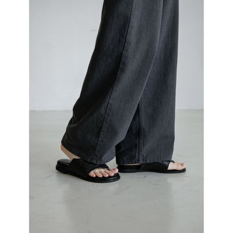 《予約販売》ostrich like thong sandals/2colors_na0795