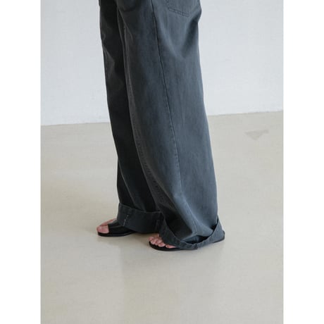《予約販売》center press accent pants/2colors_np1250