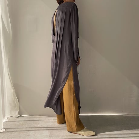 【nokcha original】back open pleats silky ops/charcoal_nd0096