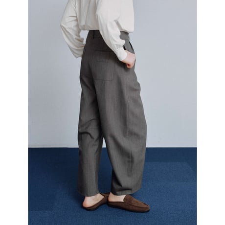- AUTHENTIC series - accent oval tuck pants_an0055